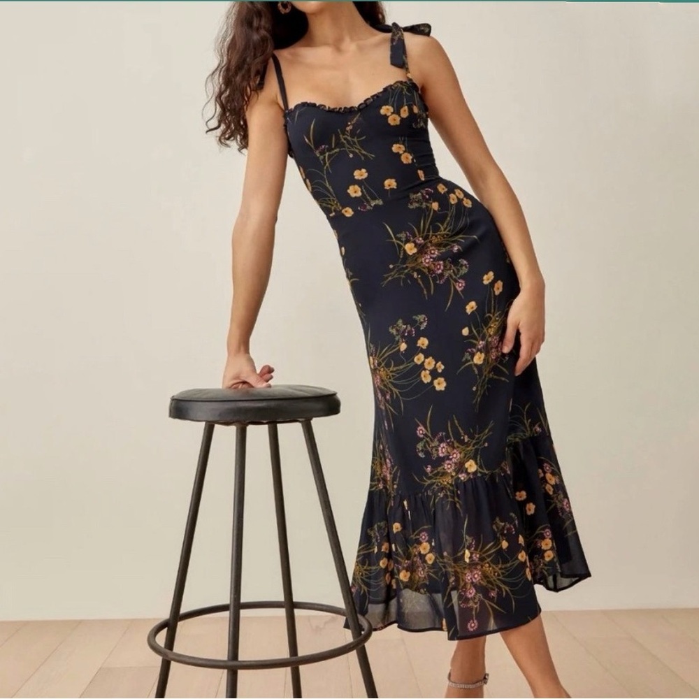 Reformation Reformation Nikkita Dress Size 2 Floral Navy Dress